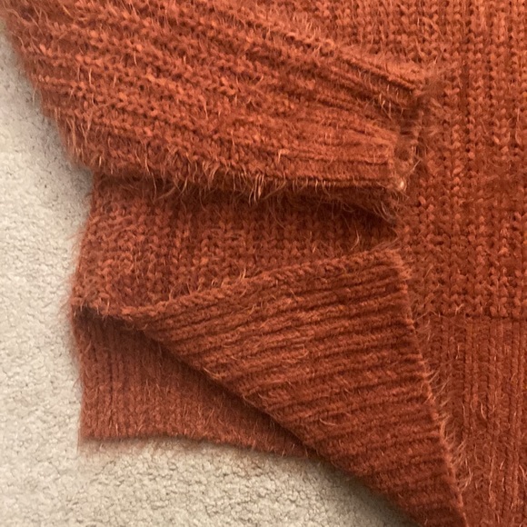 Miss Me cold shoulder sweater sz S - Picture 4 of 7